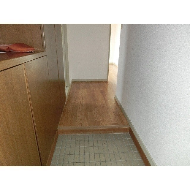 パミール香貫の玄関