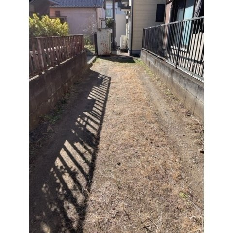 裾野市深良の一戸建ての駐車場