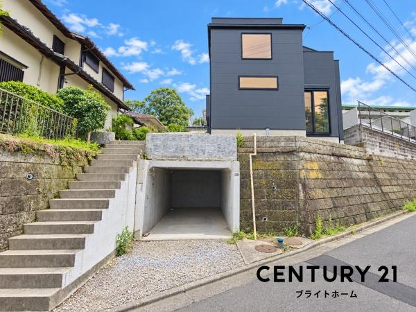横浜市戸塚区鳥が丘の新築一戸建の前面道路含む現地写真|陽当りの良さ、住環境を現地にてご確認下さい！
周辺環境も合わせてご案内させていただきます！