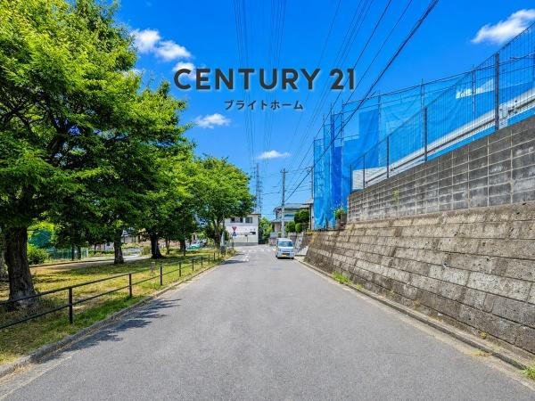 横浜市戸塚区鳥が丘の新築一戸建の前面道路含む現地写真|閑静な住宅街につき住環境良好です♪