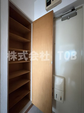 【収納】 | ユースフル千歳烏山 | シューズBOX