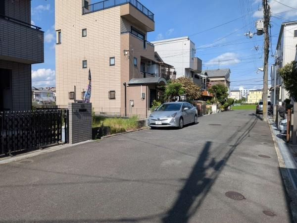 【前面道路含む現地写真】