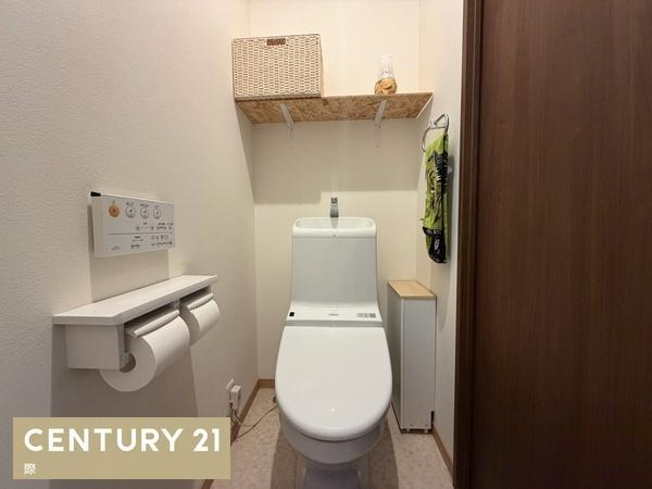 紀の川市畑野上　中古戸建のトイレ