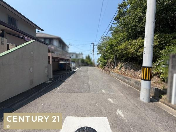 泉南郡岬町淡輪　中古戸建の前面道路含む現地写真