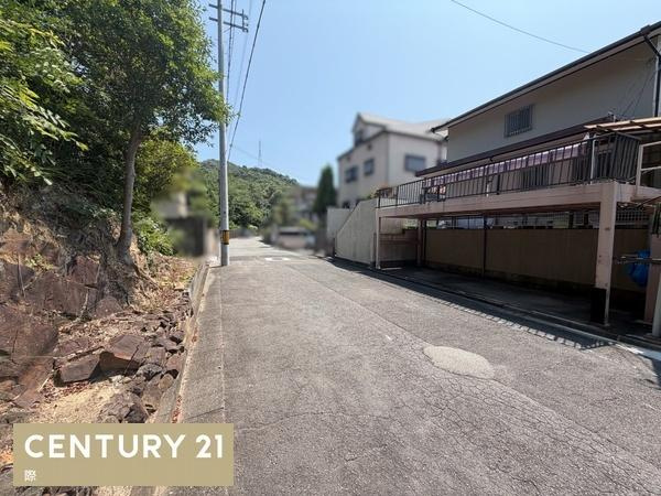 泉南郡岬町淡輪　中古戸建の前面道路含む現地写真