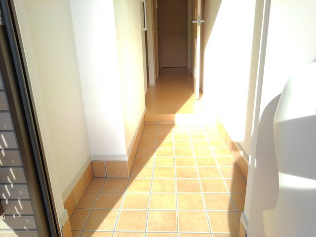 ハーミットクラブ高岡の玄関|シンプルで使いやすい玄関です