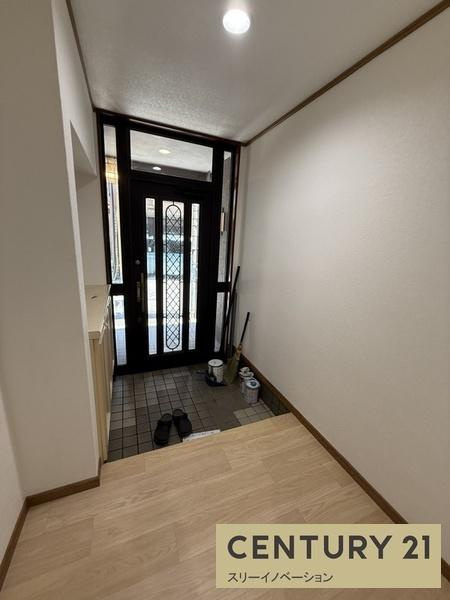 鶴町1丁目中古戸建の玄関