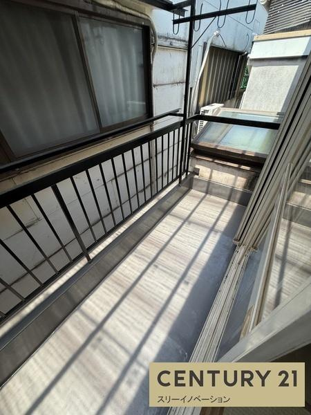 鶴町1丁目中古戸建のバルコニー