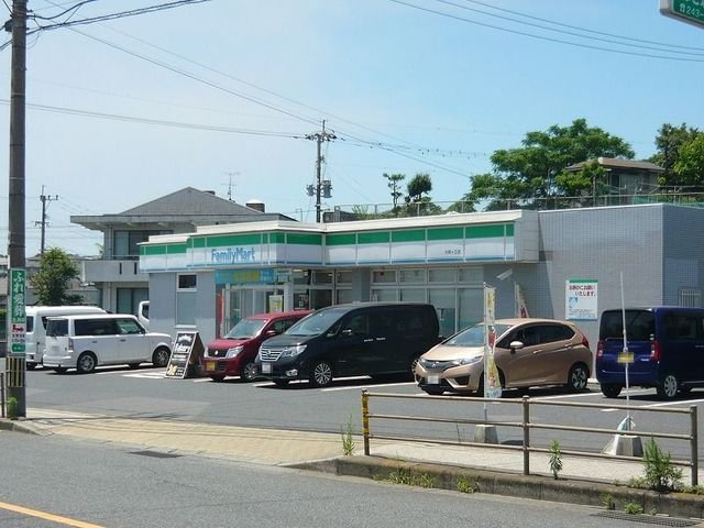 サラスバーテ　Ｂの周辺|ファミリーマート大明ヶ丘店まで750m