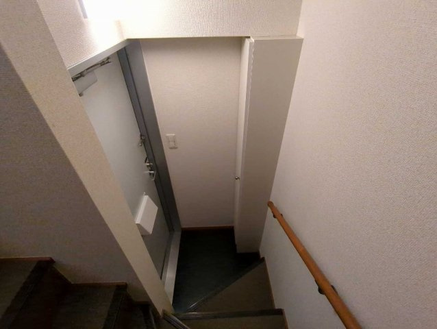 レオパレス大楽寺Ⅱの玄関