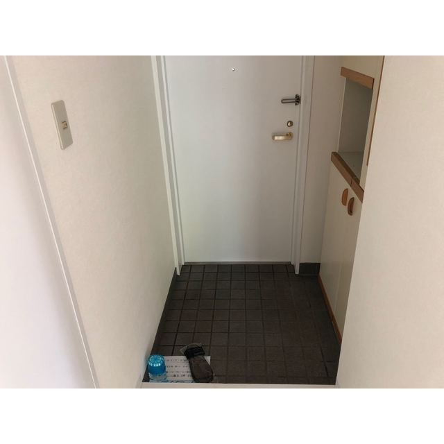 ニューパレス馬橋の玄関