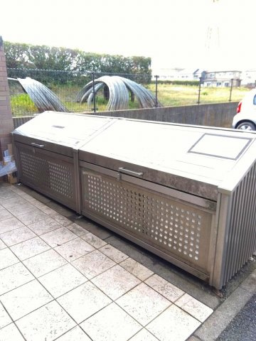 レオパレスＫＡＳＨＩＷＡのその他|ゴミ置き場