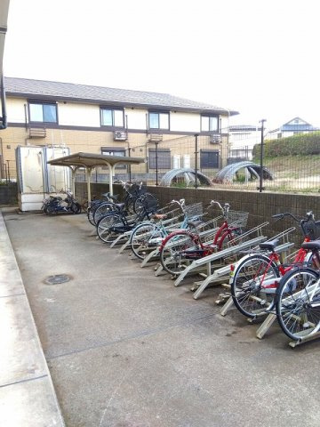 レオパレスＫＡＳＨＩＷＡのその他|駐輪場