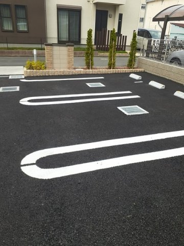 スカイガーデンの駐車場
