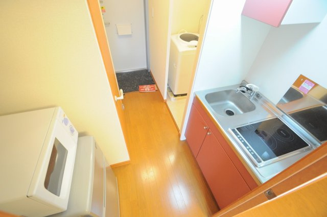 レオパレスＡの玄関|実際のお部屋と異なる場合がございます。