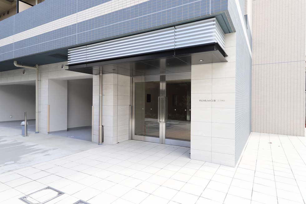 PREMIUM CUBE　王子神谷の外観