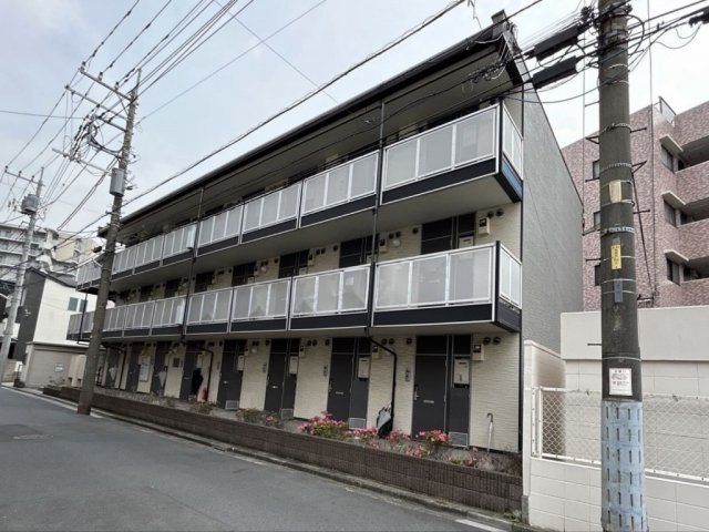 レオパレスアピラの外観