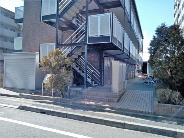 レオパレスクレスト北戸田のその他