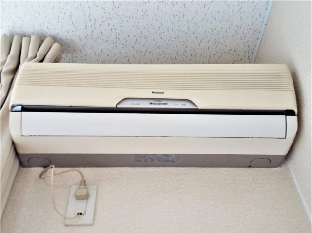 レオパレスルミエール０２のその他|エアコン