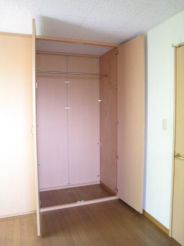 レオパレスクレストＣの内装