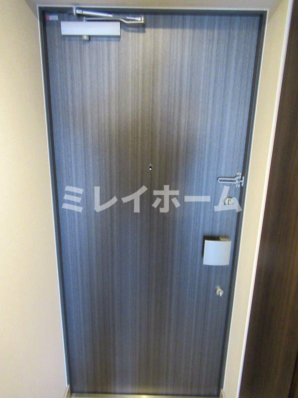 ハーモニーレジデンスクロスゲートの玄関