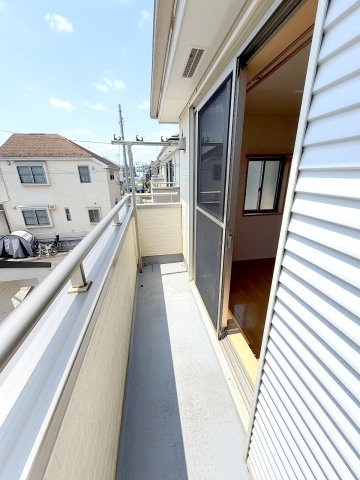 昭島市中神町2丁目　中古戸建のバルコニー