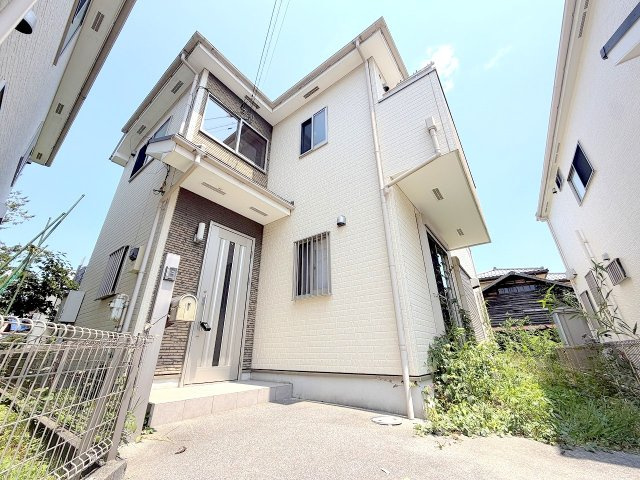 昭島市中神町2丁目　中古戸建の外観