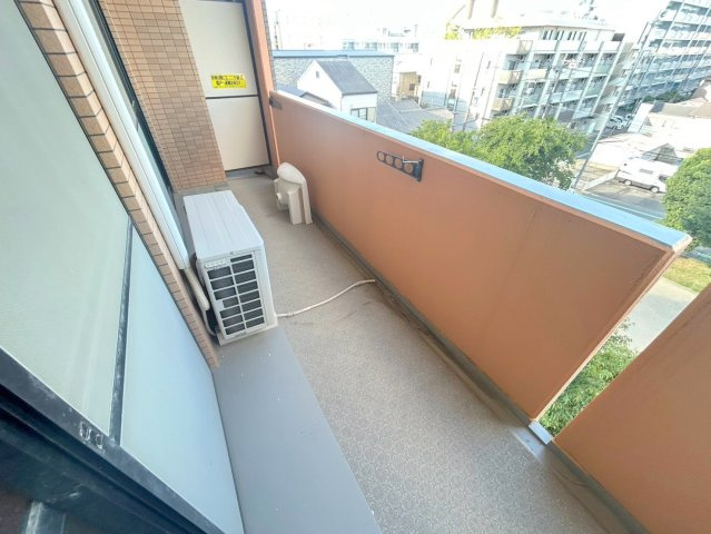 パレス東洋小松館のバルコニー