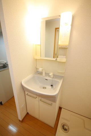シエルコートの洗面所|別部屋同間取りのお写真となります。参考にご覧くださいませ。