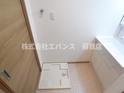  | クリビア