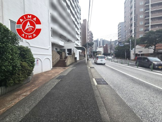 シャンボール桜坂の現況写真|前面道路含む現地の写真です。