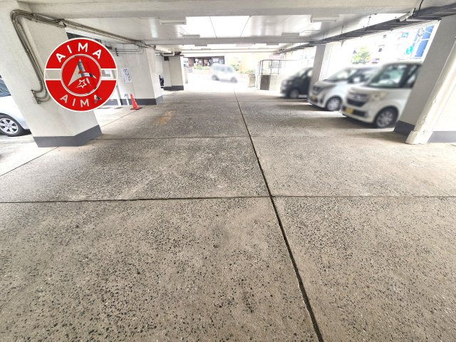 シャンボール桜坂の駐車場|敷地内の駐車場です。