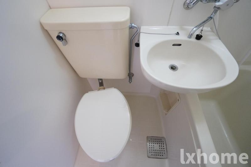 アークハイツのトイレ|落ち着いたトイレです