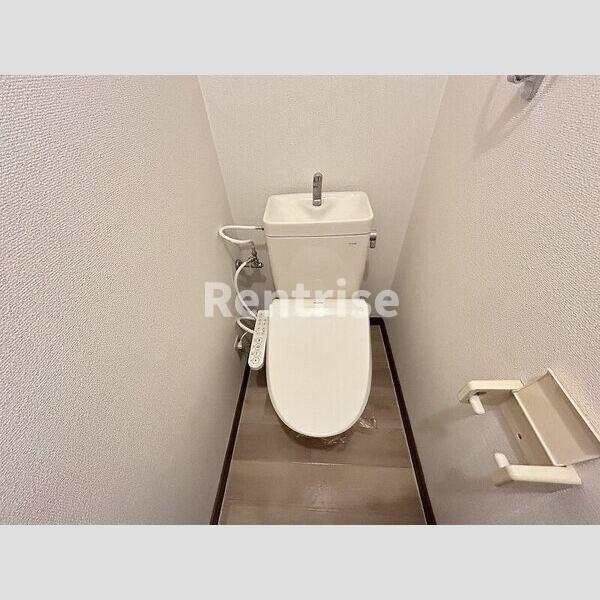 DUPLEX IZUMIのトイレ