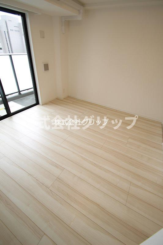 ベルシード横濱新町の洋室