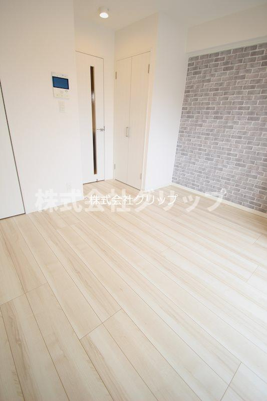 ベルシード横濱新町の洋室
