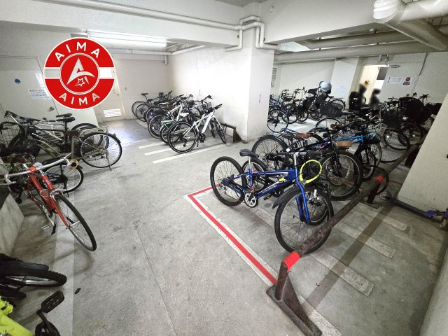 ゾンネンハイム大手門の駐輪場|屋根付きの駐輪場なので雨の日でも安心です。