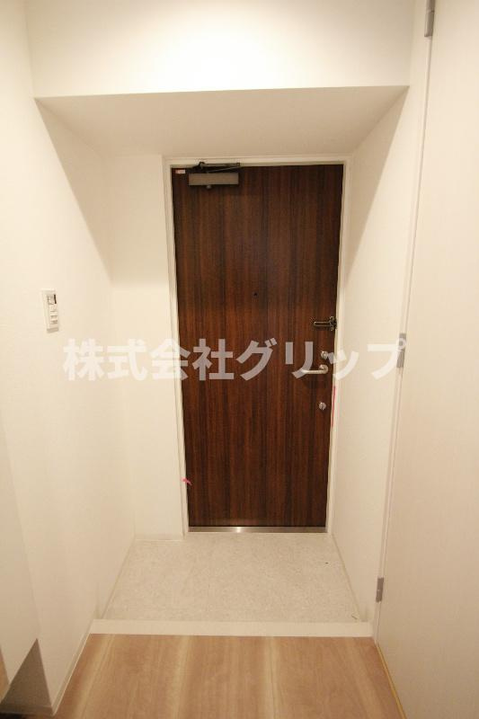 ZOOM横濱EASTの玄関