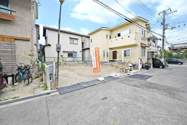 ハートフルタウン尼崎食満6丁目新築一戸建て│3LDK+駐車1台可の外観|1階にLDKと水回りを集約した家事ラク動線×生活空間と居室を分けた暮らしやすい間取りのお家が誕生いたします！皆様からのご連絡を心よりお待ちしております。
