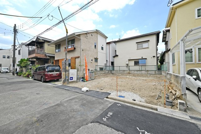 ハートフルタウン尼崎食満6丁目新築一戸建て│3LDK+駐車1台可の外観|物件の詳細はお気軽にお問い合わせください。
周辺環境や間取りについてもご案内いたします。