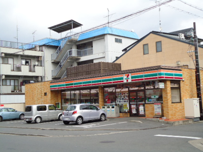 【周辺】 | サクセスコート | セブンイレブン京都吉祥院前田町店まで352ｍ