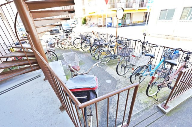 緑橋パインリッチの駐輪場