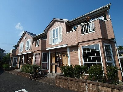 シャルマンハイツＢの外観