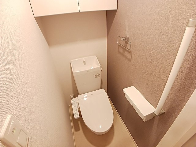 サンシャイン宮の下のトイレ
