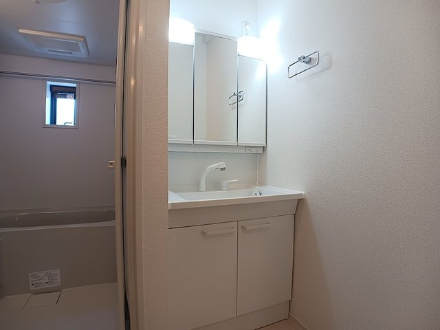 サンシャイン宮の下の洗面所