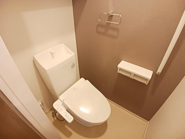 サンシャイン宮の下のトイレ