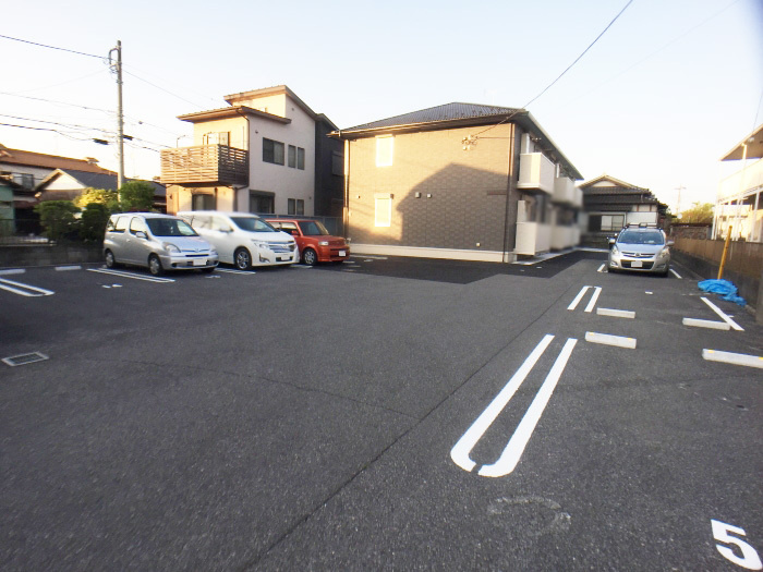テラセゾンの駐車場