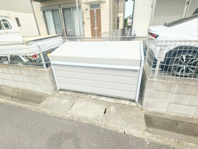 鹿嶋市港ケ丘１丁目の一戸建てのその他共用部分|敷地内ゴミステーション