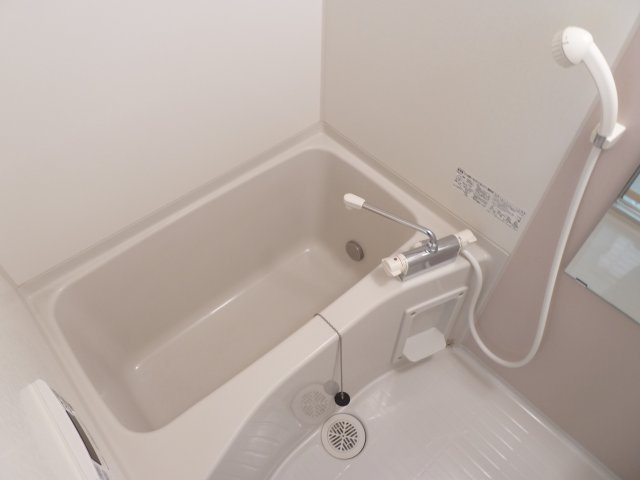 ベストナインイーストの浴室