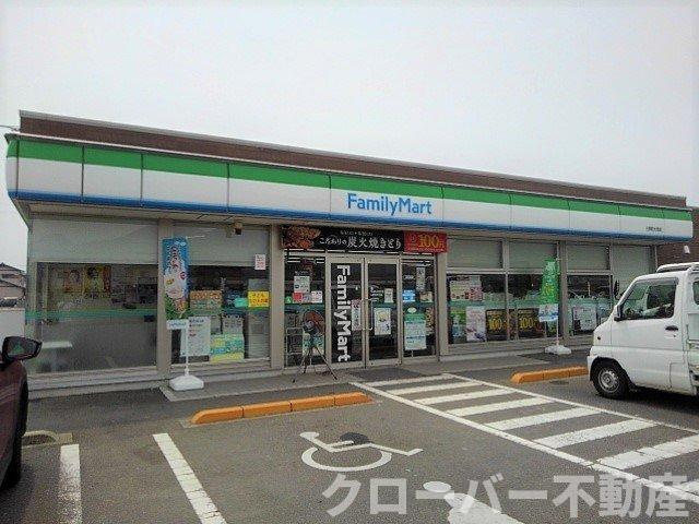 ラ・フェスタＢの周辺|ファミリーマート三野町大見店まで650m